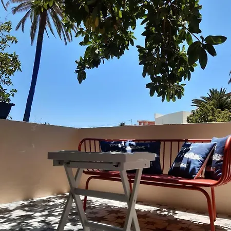 Couette-café Nestor 4*