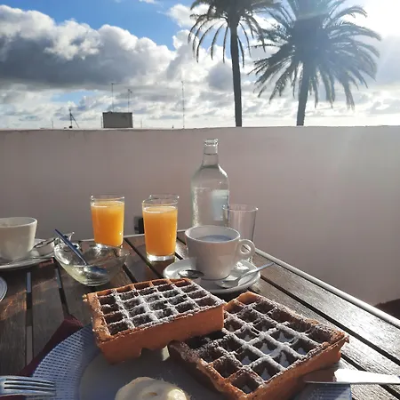 Couette-café Nestor Ingenio
