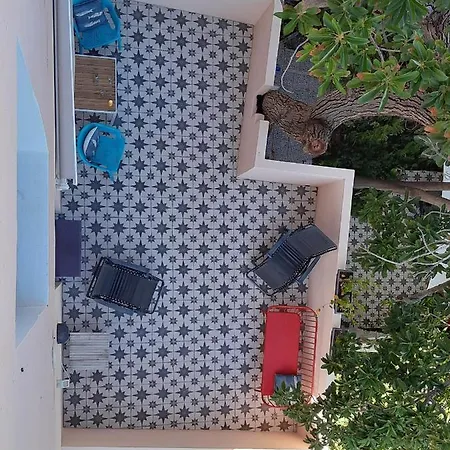 Nestor Bed & Breakfast